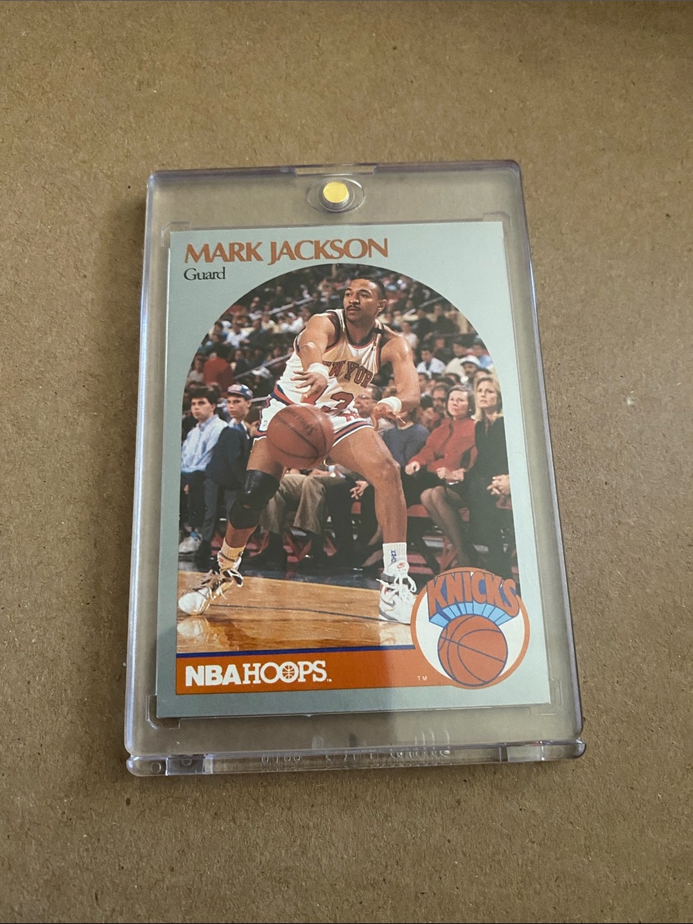 Photographer caught the Mendez Brothers in the same photo with Mark Jackson card